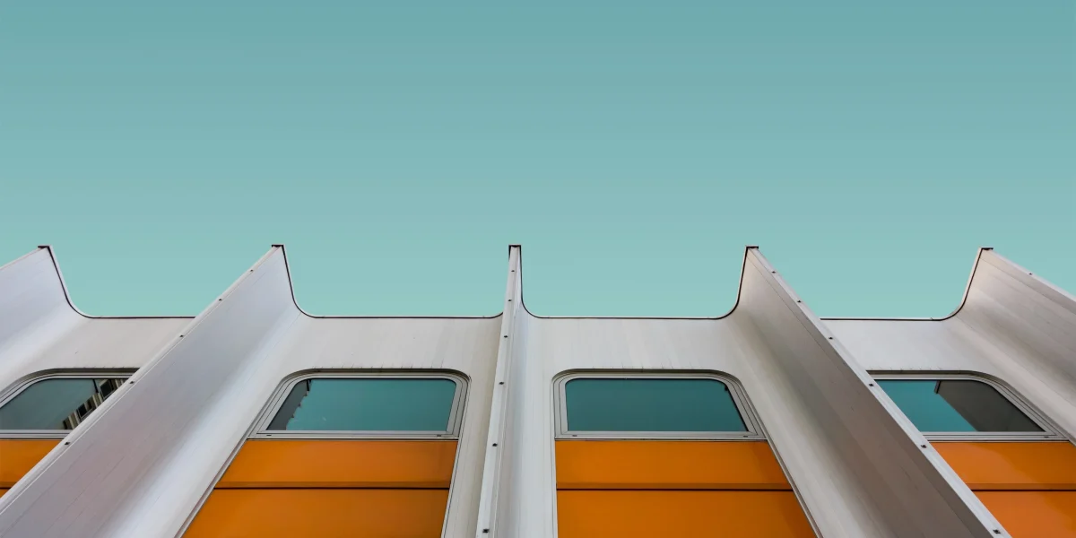 راهنمای جامع انتخاب رنگ نمای ساختمان در سال ۱۴۰۴؛ ترکیب‌های ترند و ماندگار